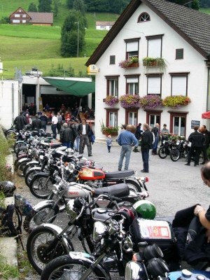 Read more about the article 2005 Motorradtreffen in der Schweiz